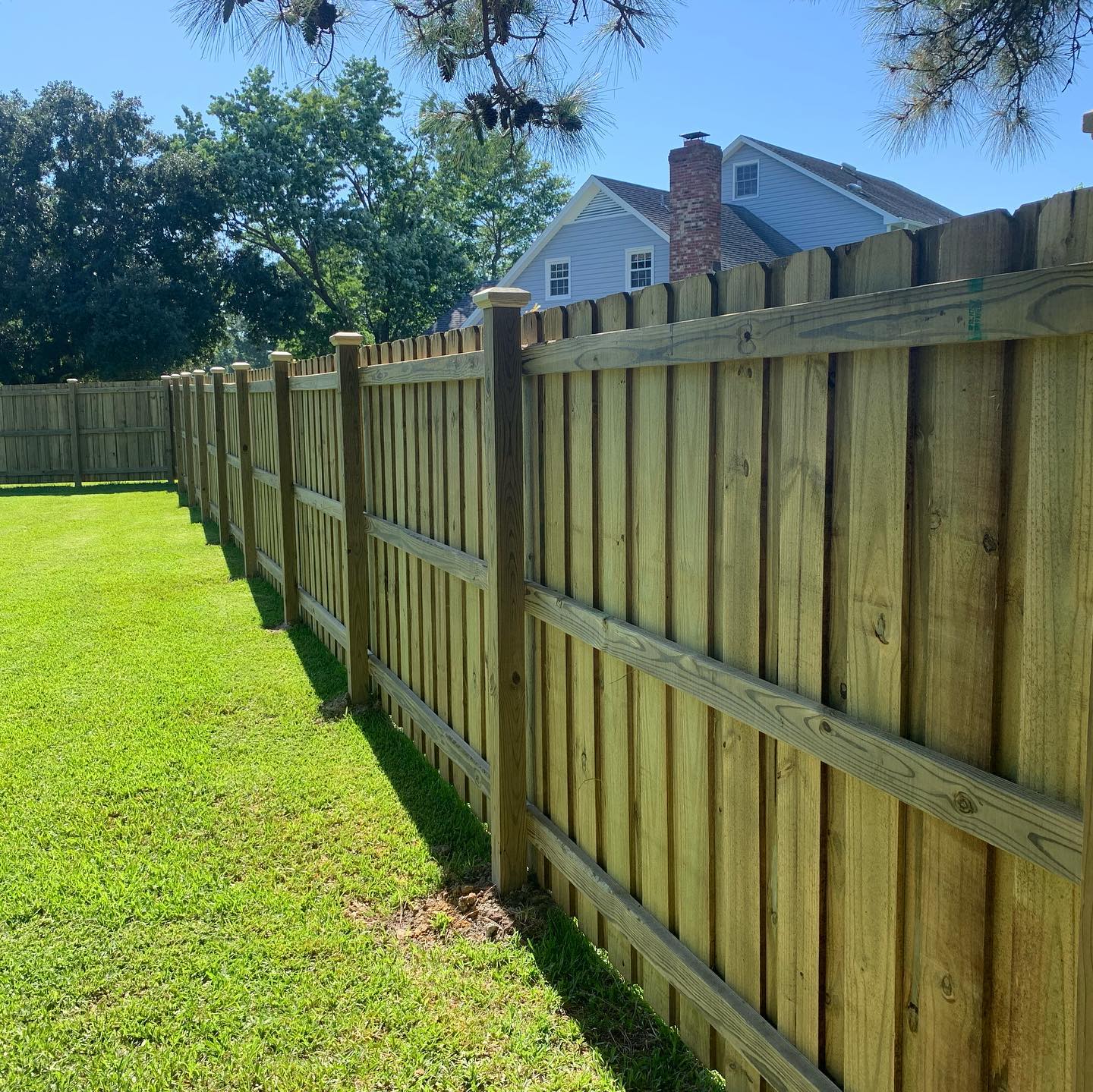 Completed T&T fence project in Wilmington, NC