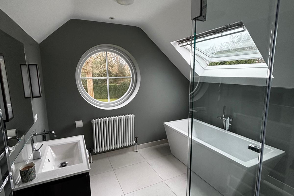 Bathroom before renovation