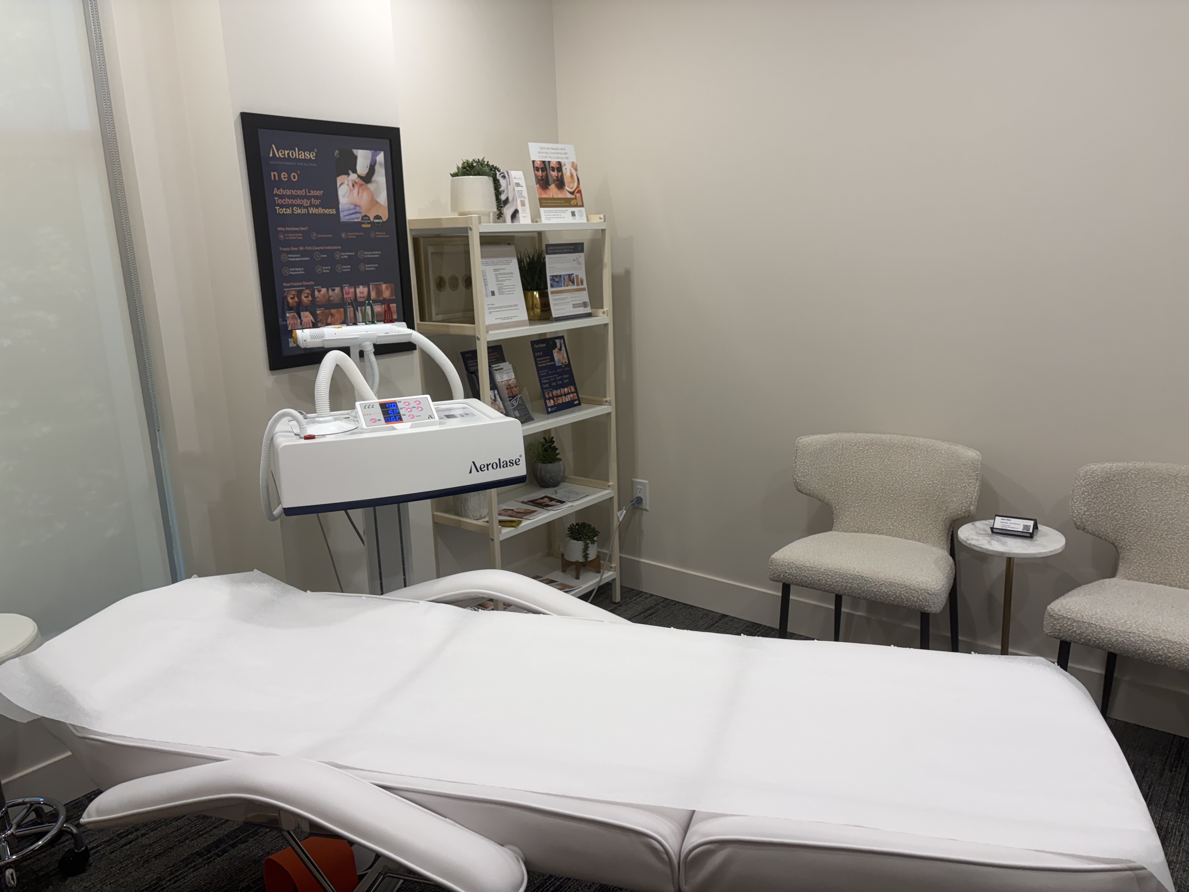 Salus Clinic treatment room