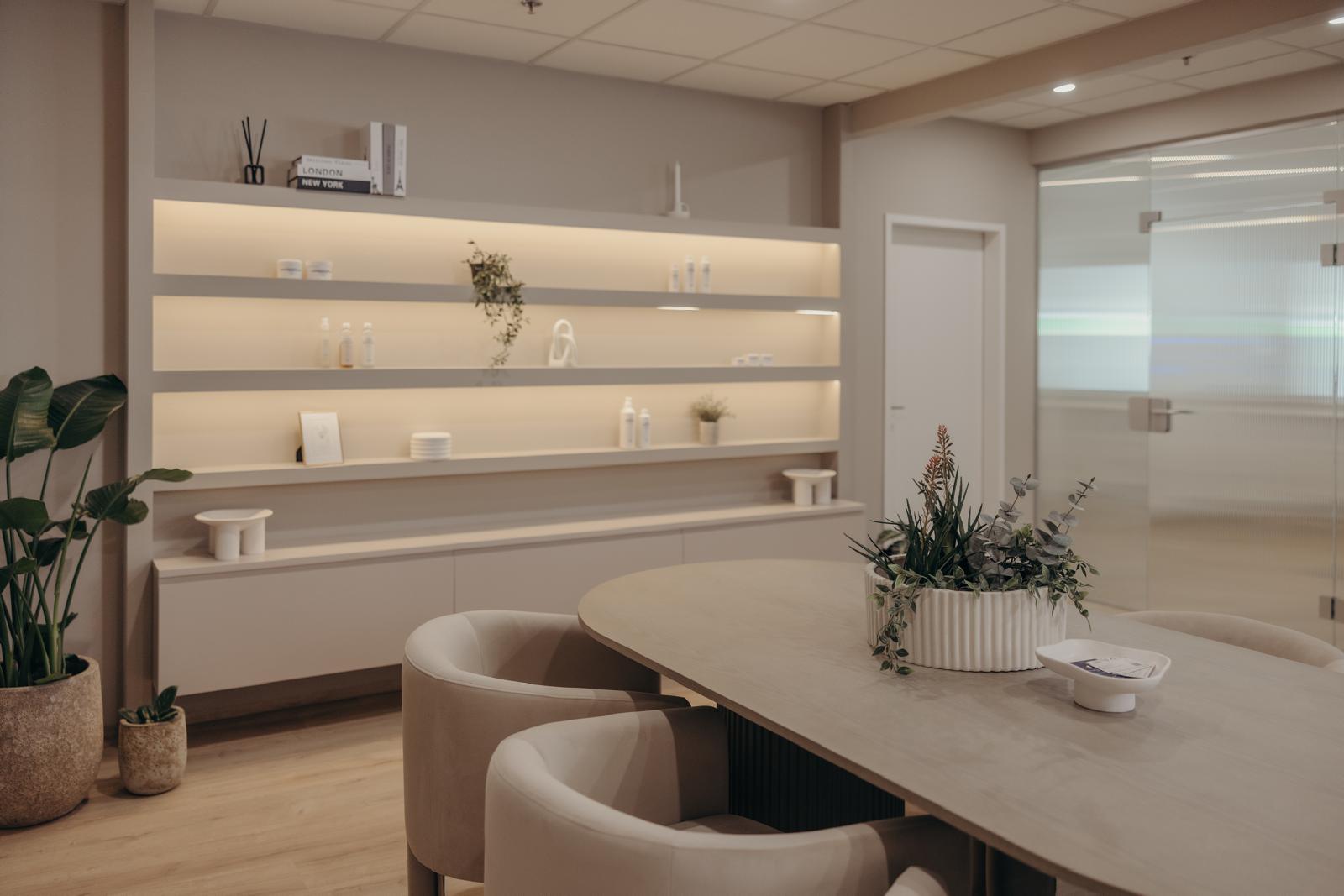 Ruhiger Behandlungsraum im Kosmetikstudio LAAREN