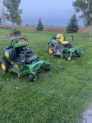 {{ custom_values.service_4 }} in {{custom_values.area_3})