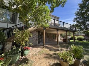 {{ custom_values.service_1 }} in {{custom_values.area_1})