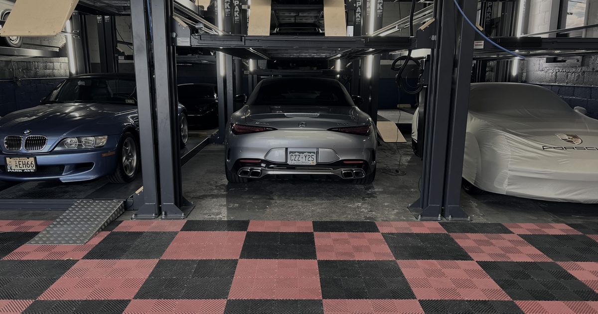 Teterboro Airport Parking secure indoor vehicle storage facility