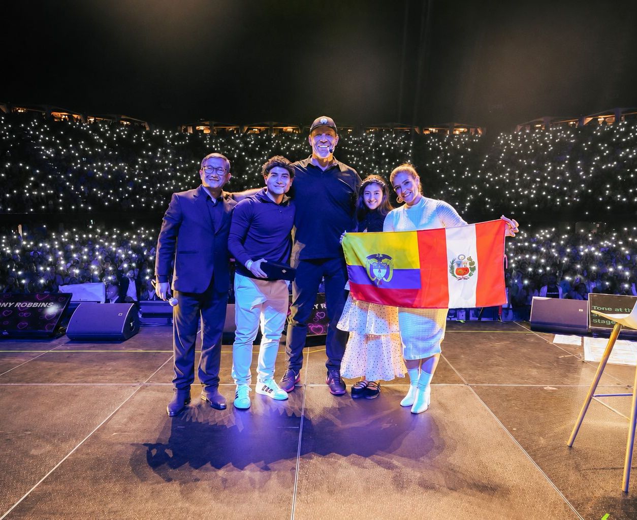Tony Robbins en Wake Up Conferences 2025, Bogotá