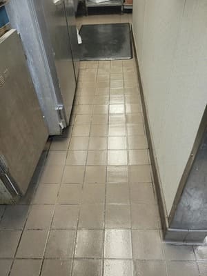 Strip and Wax in Saint Paul