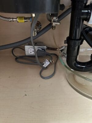 {{ custom_values.service_2 }} in {{custom_values.area_6})