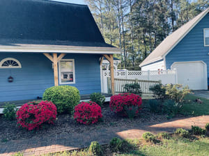 {{ custom_values.service_3 }} in {{custom_values.area_3})