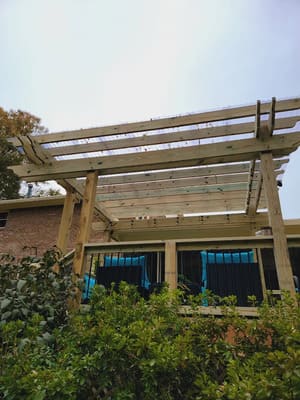 {{ custom_values.service_4 }} in {{custom_values.area_4})