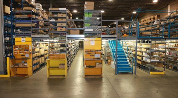 heavy-duty-truck-parts-warehouse-on-markham