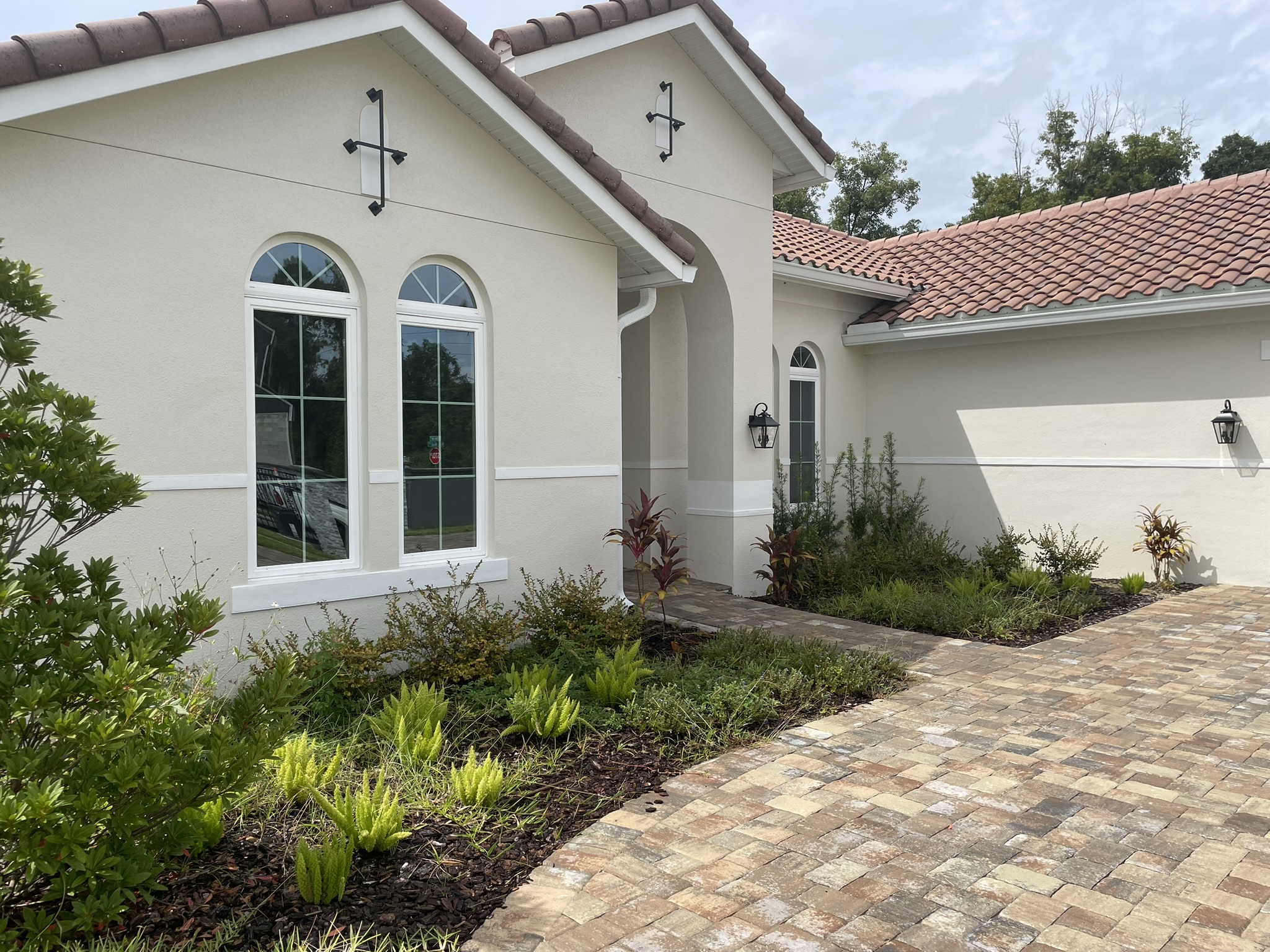 After home landscape Orlando