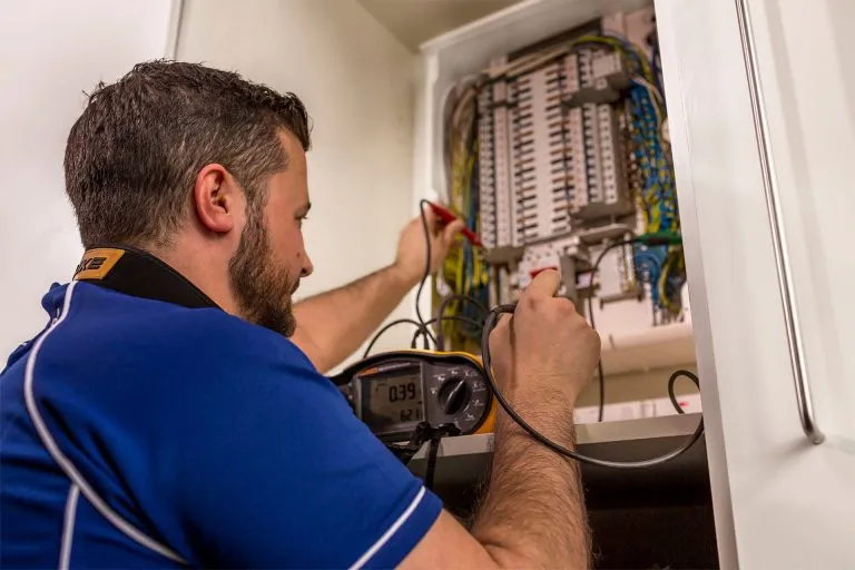 kosten elektricien Asten