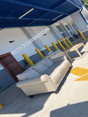 {{ custom_values.service_3 }} in {{custom_values.area_5})