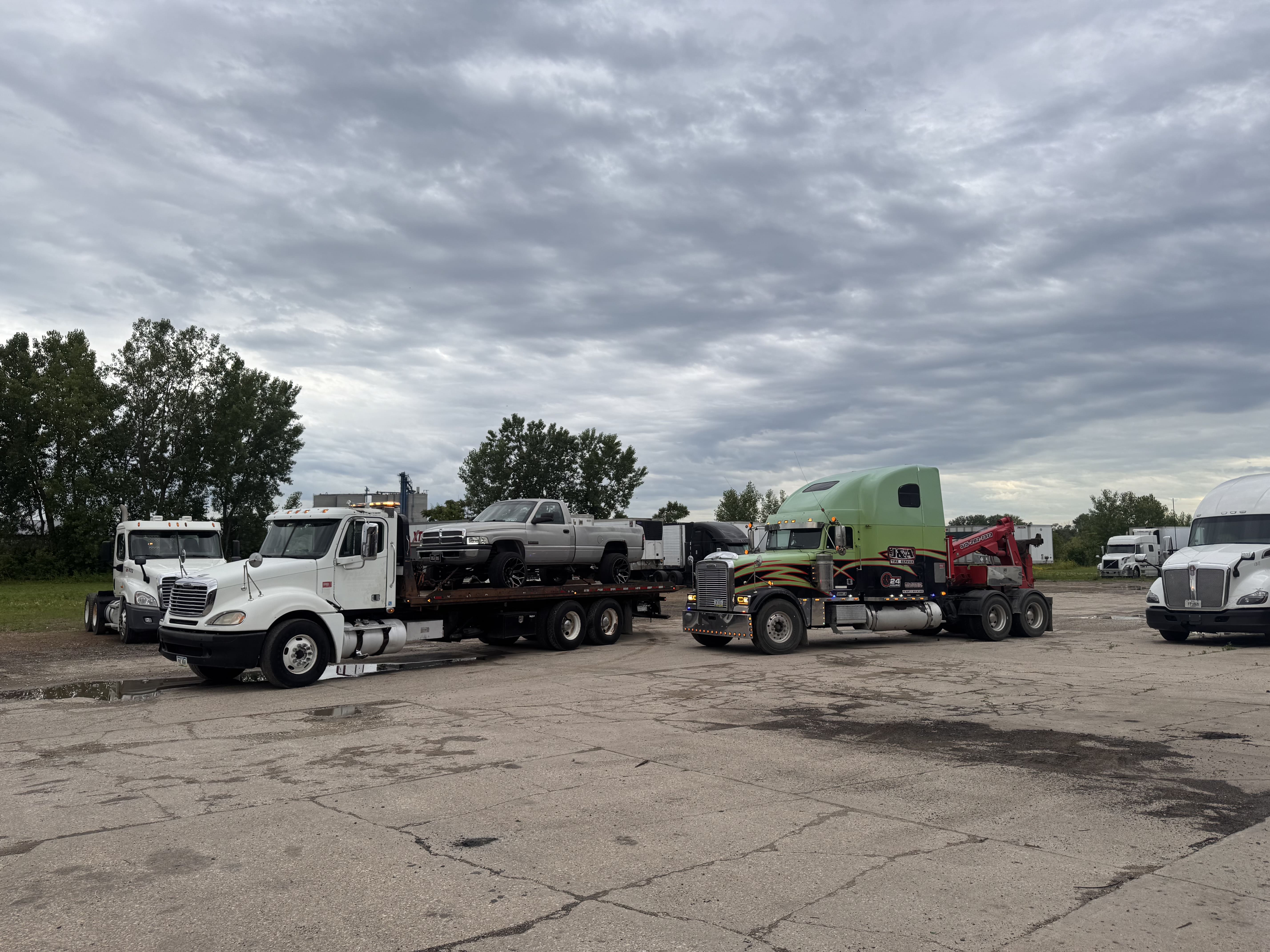 Pleasent Hill,  Iowa 24/7 Roadside Assistance