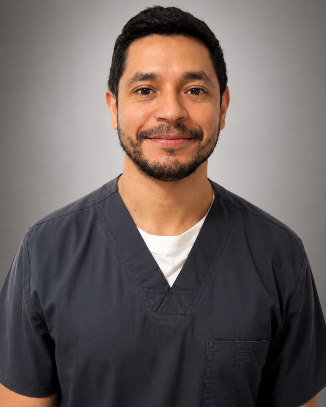 Dr. Pedro Muñoz Díaz — Simetría Dental Studio