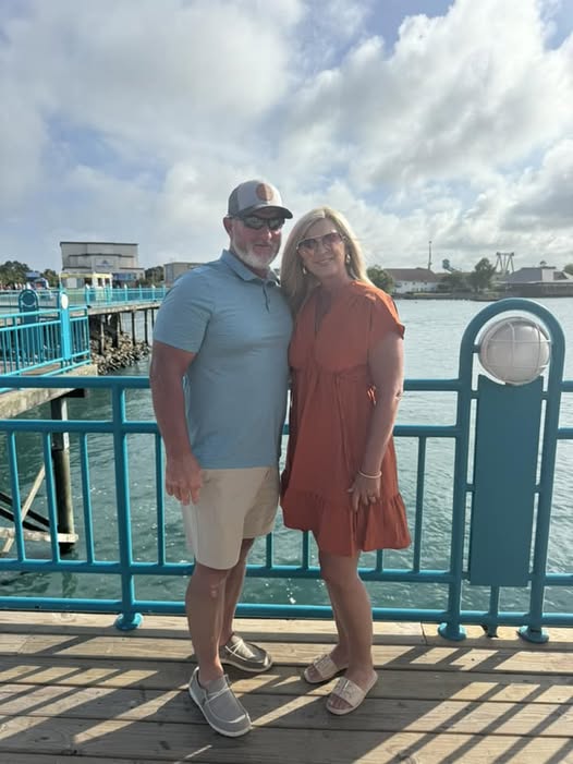 Picture of Chad and Nicole Humphries