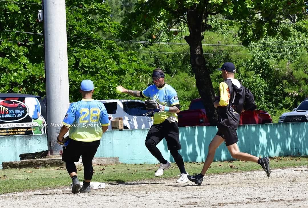 Acción en el juego de softball
