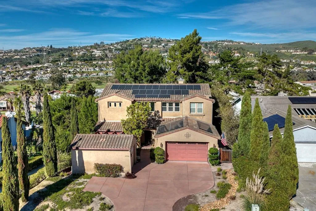 2556 La Costa Avenue, Carlsbad, CA 92009