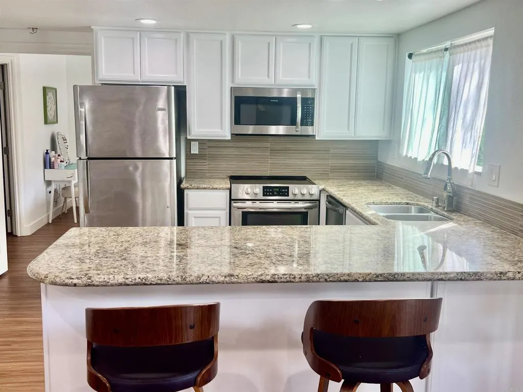 155 Rosebay Drive #37, Encinitas, CA 92024
