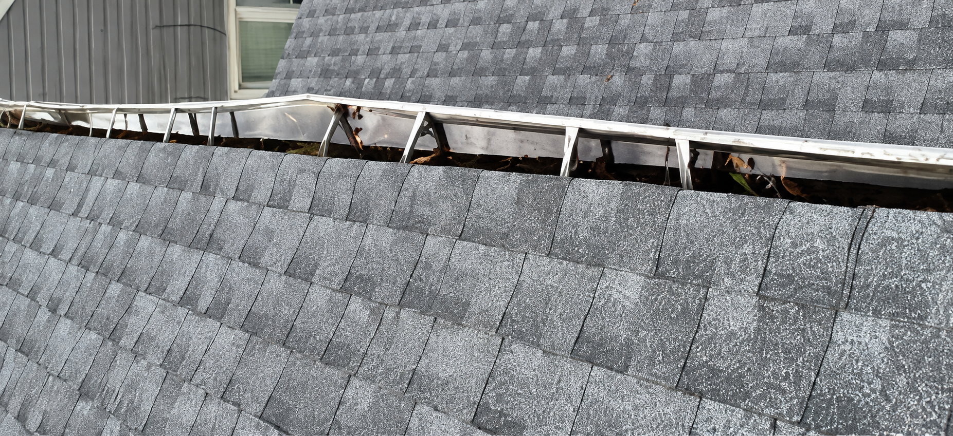 Sagging gutter pulling away from the roof