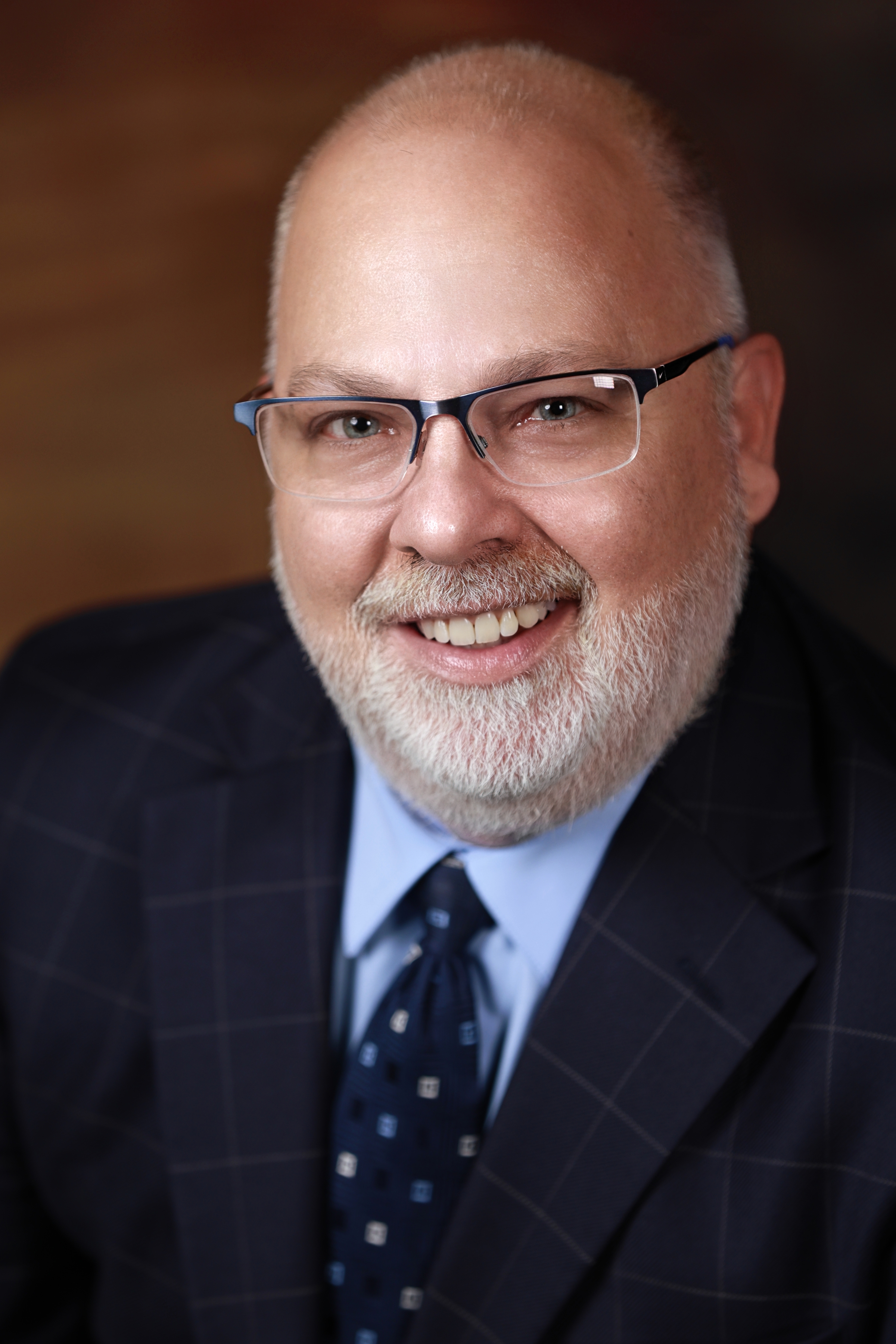 Modern professional business headshot for LinkedIn and corporate use