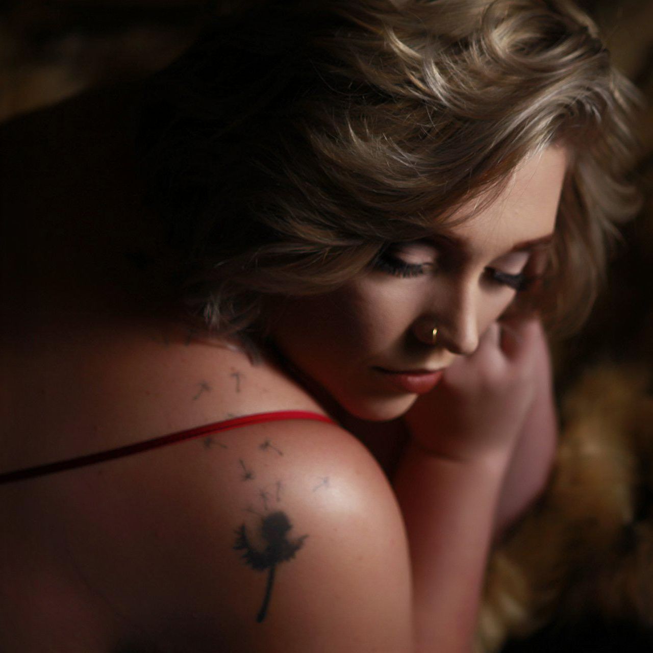 Luxury boudoir photography experience
