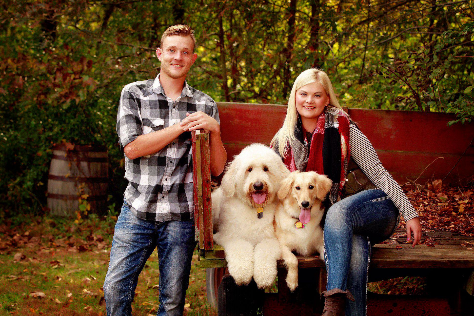 Multi-generational extended family portrait photography
