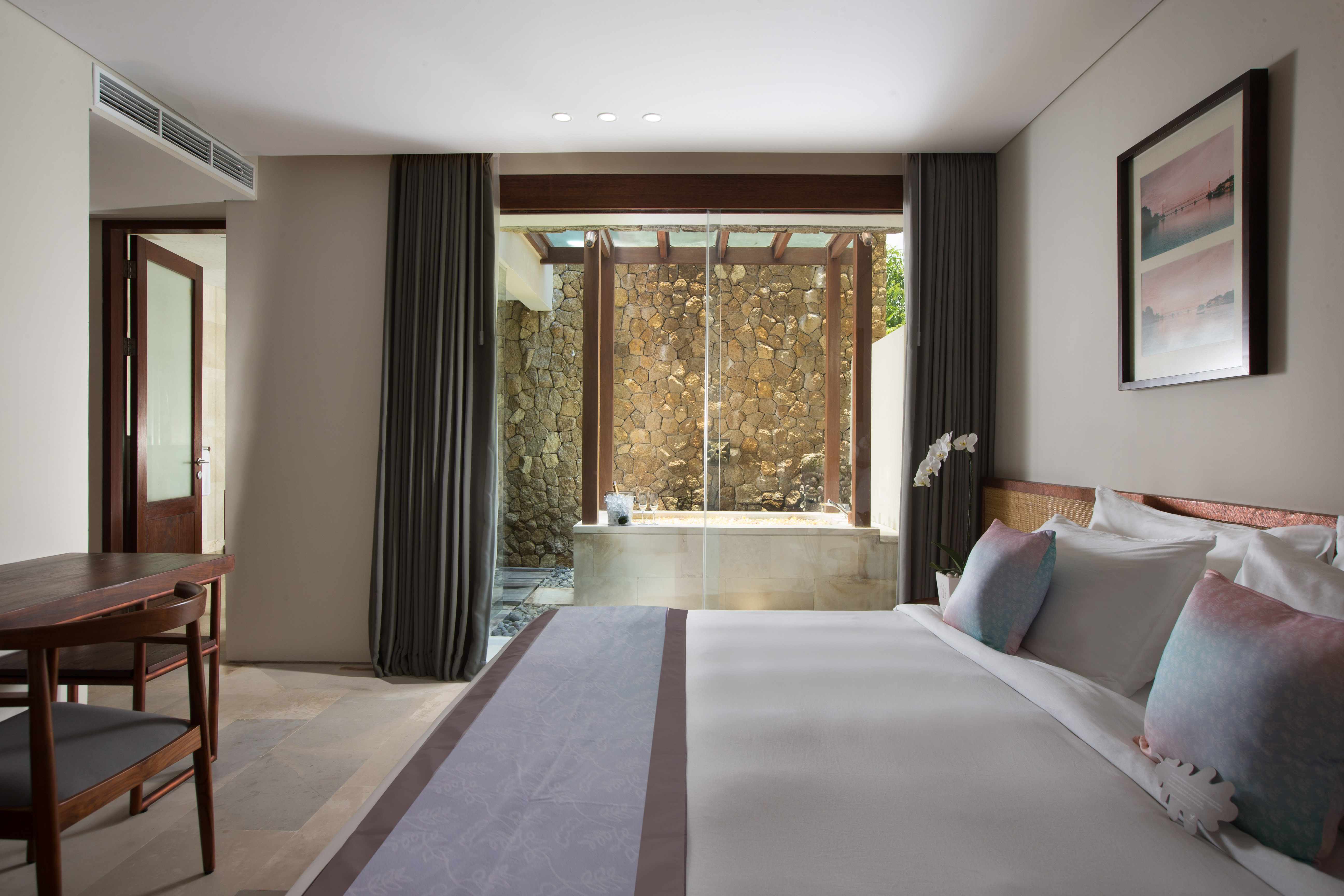 Villa Master Downstairs Bedroom