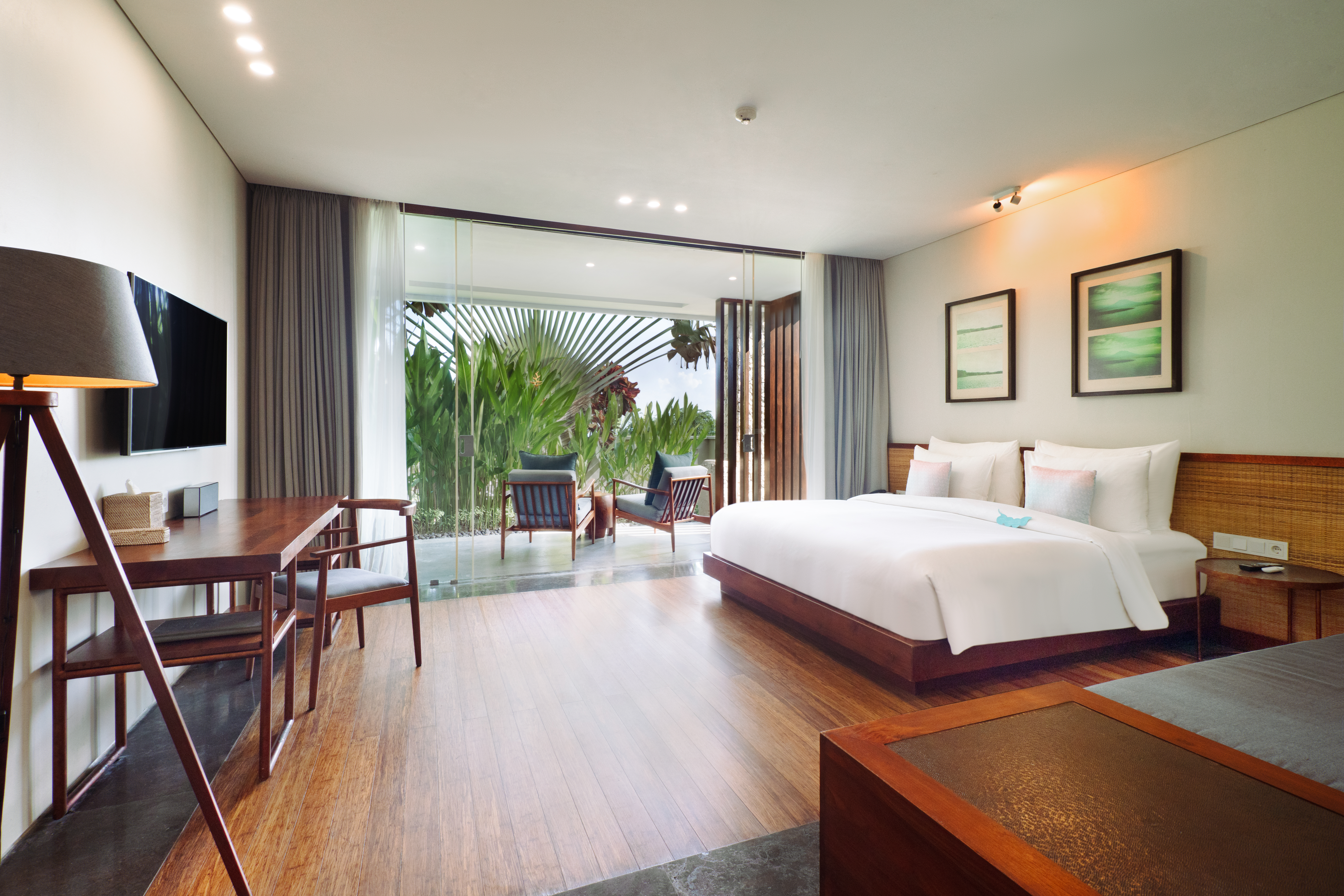 Candrika Super King Room