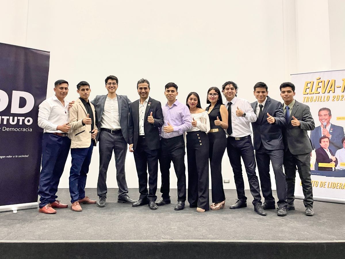 Carlos Calderón en Cumbre Perú Proyectando 2024