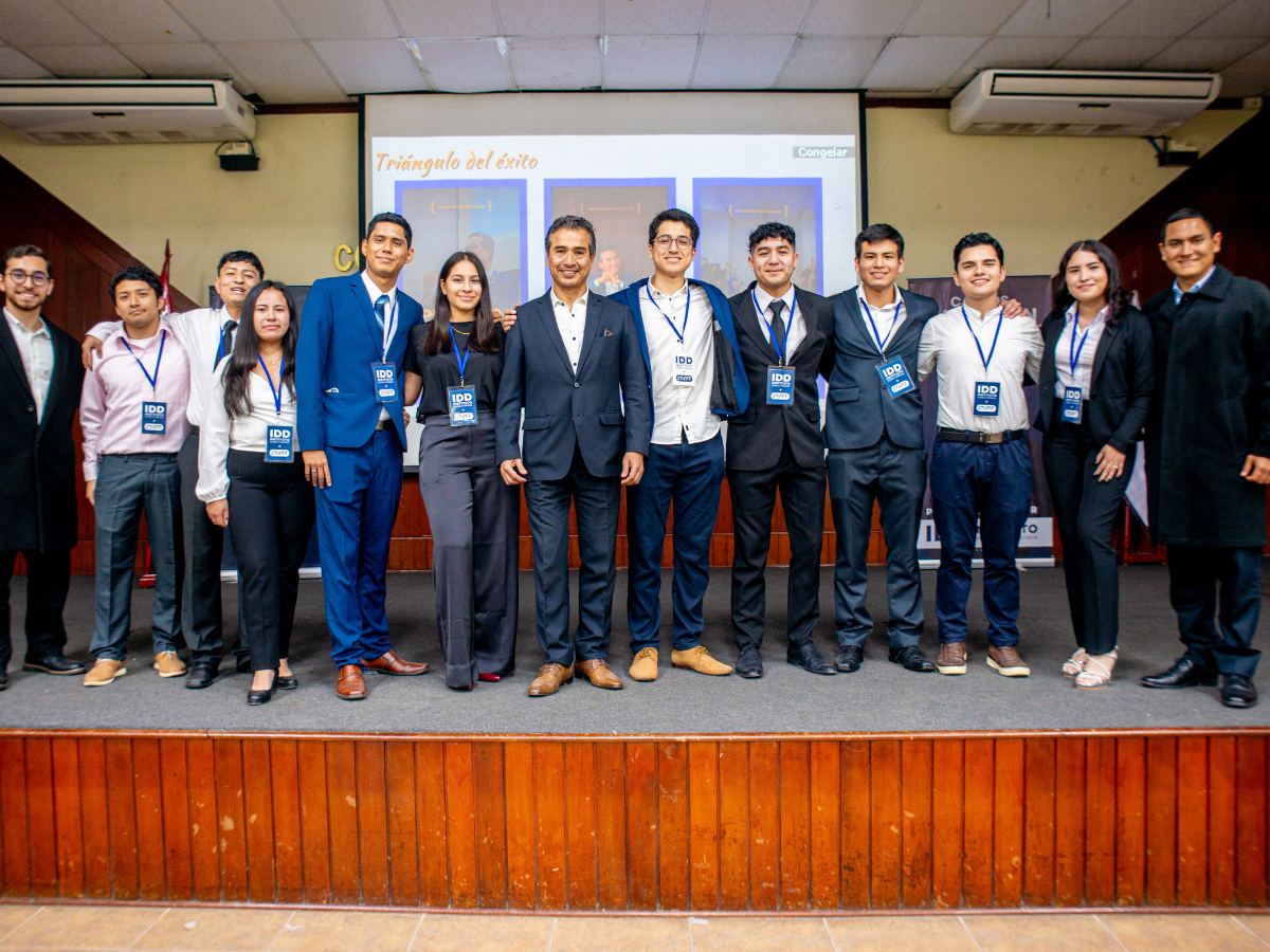 Equipo Instituto IDD en Eléva-T Trujillo