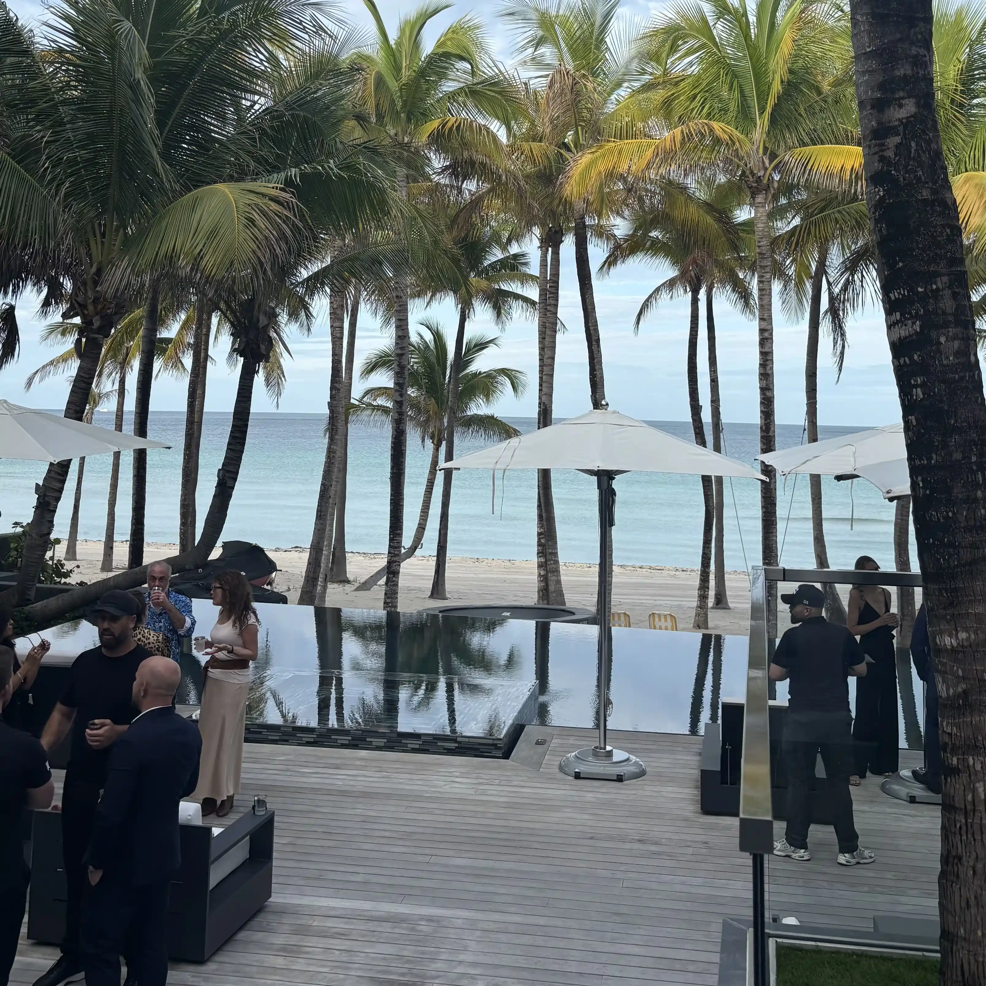 Denis Bilo nella Villa di Gant Cardone a Golden Beach a Miami in Florida Private Exclusive Cocktail Party