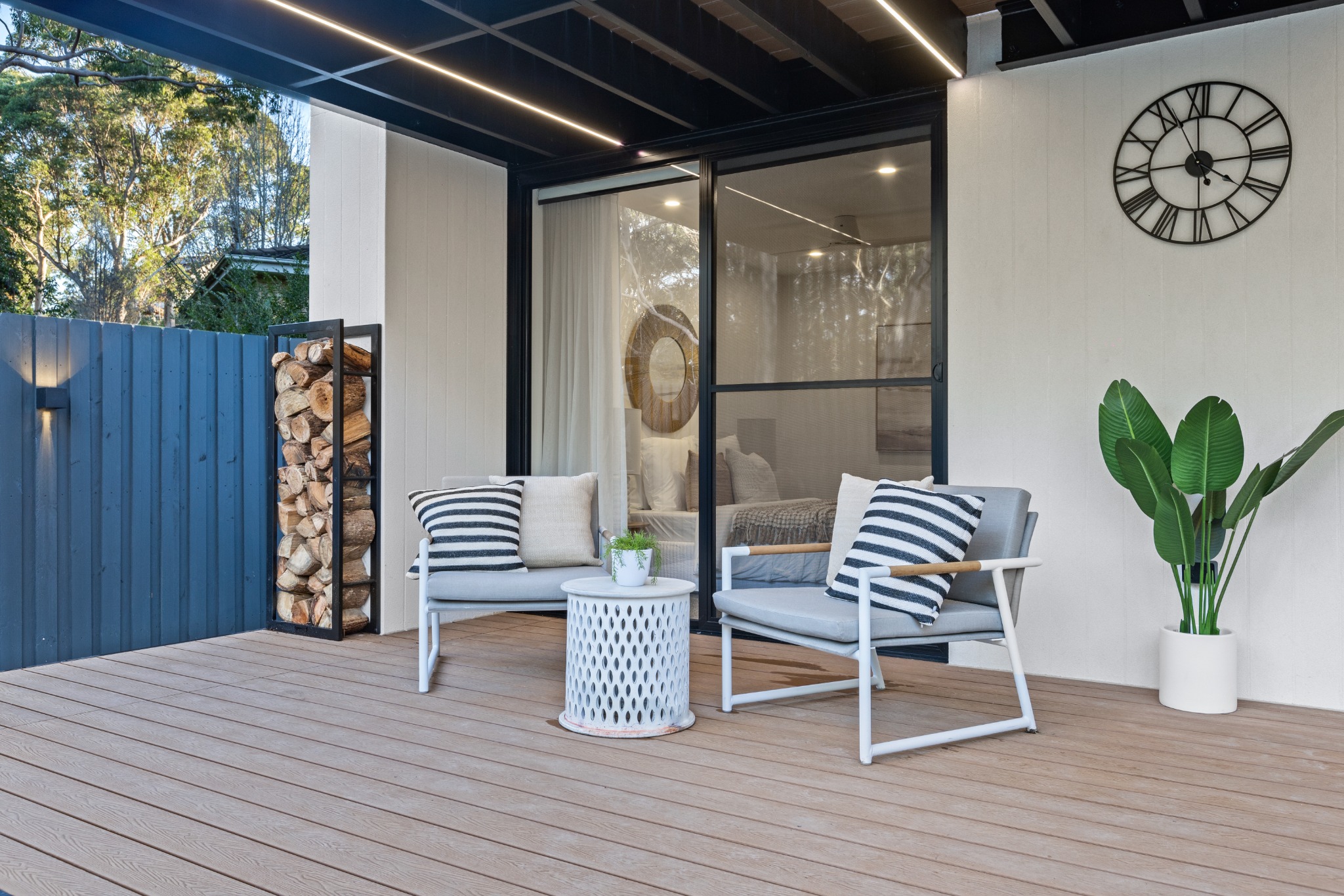 Sydney home renovation dining area with premium finishes by TIG
