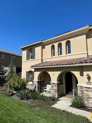 {{ custom_values.service_2 }} in {{custom_values.area_2})