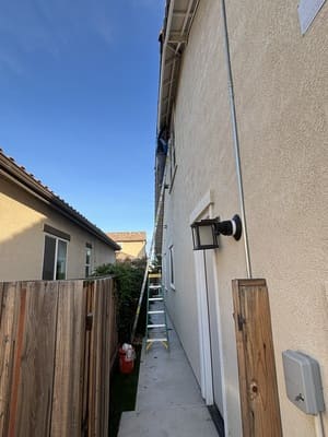 {{ custom_values.service_2 }} in {{custom_values.area_2})