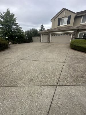 {{ custom_values.service_3 }} in {{custom_values.area_3})