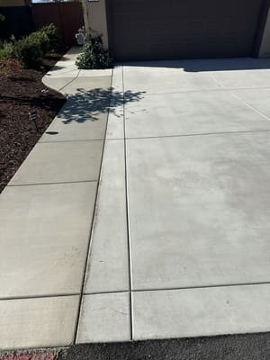 {{ custom_values.service_3 }} in {{custom_values.area_3})