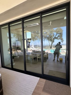 {{ custom_values.service_2 }} in {{custom_values.area_2})