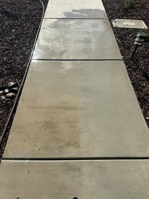 {{ custom_values.service_3 }} in {{custom_values.area_3})