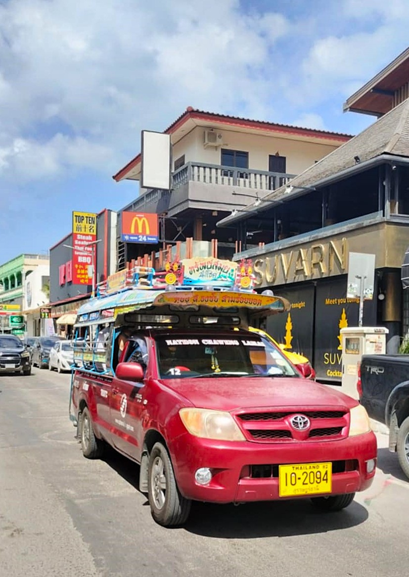 Songthaew in Chaweng