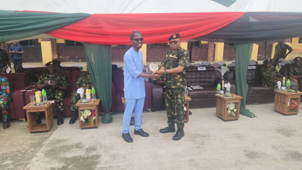 Mr Kelvin Sampson Fubara receiving award from Chief of Army Staff Lt. Gen. Waidi Shaibu at NADCEL 2026 Mr Kelvin Sampson Fubara receiving award from Chief of Army Staff Lt. Gen. Waidi Shaibu at NADCEL 2026