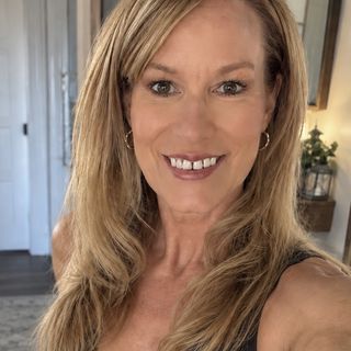 Laurie Davis