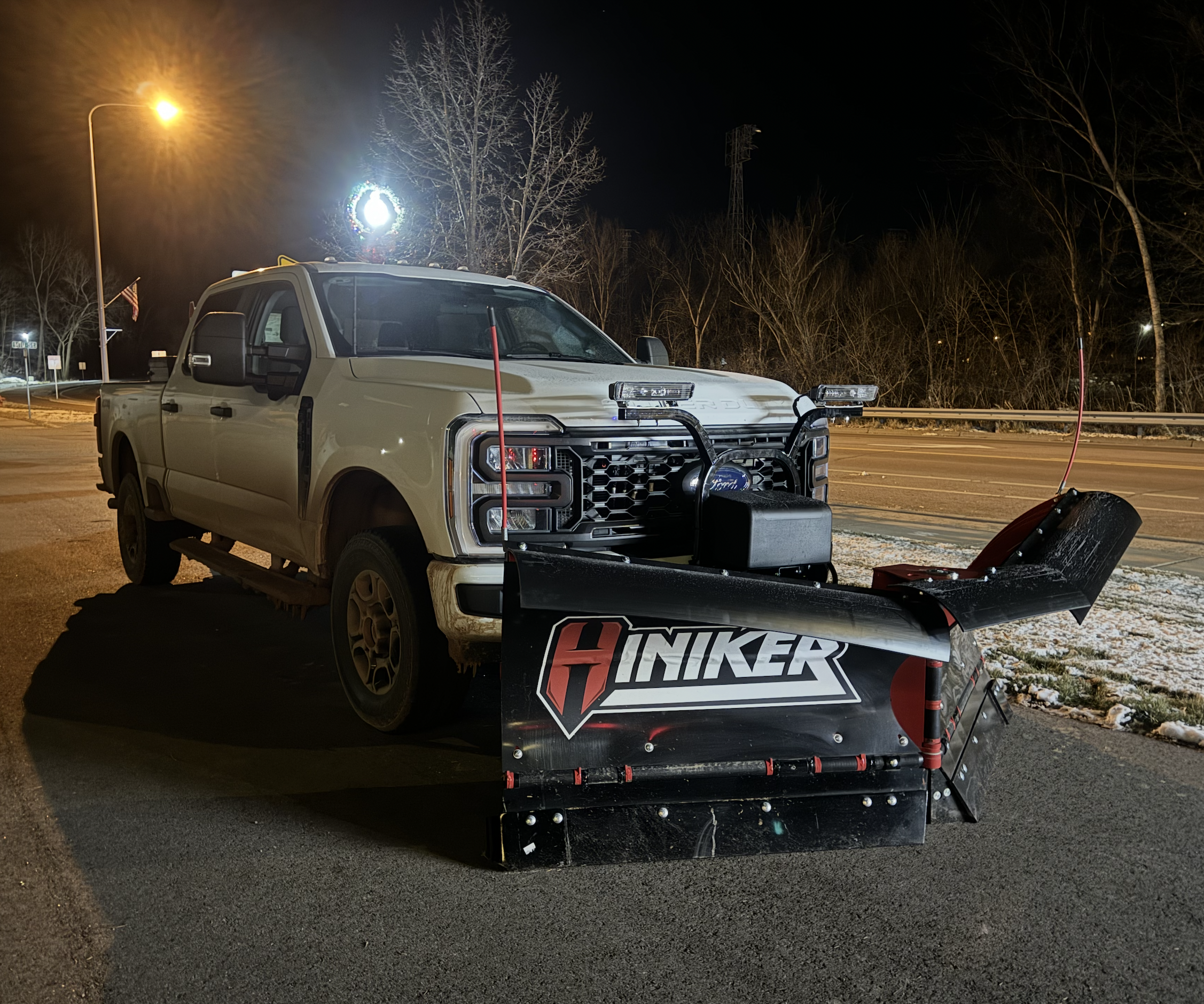 Snow plow service vehicle