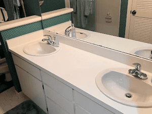 {{ custom_values.service_1 }} in {{custom_values.area_2})