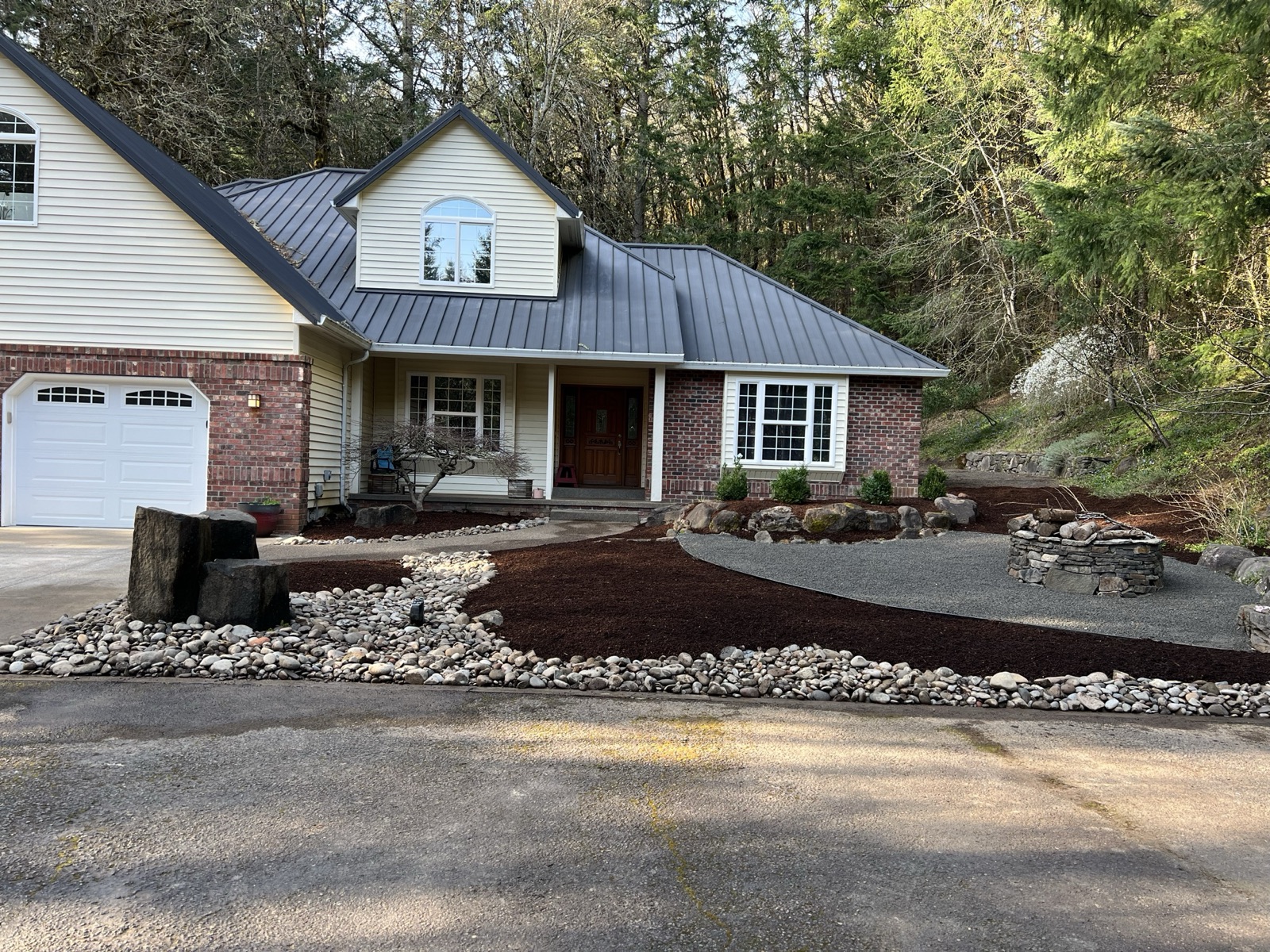 Yard and garden bed upkeep with clean edging