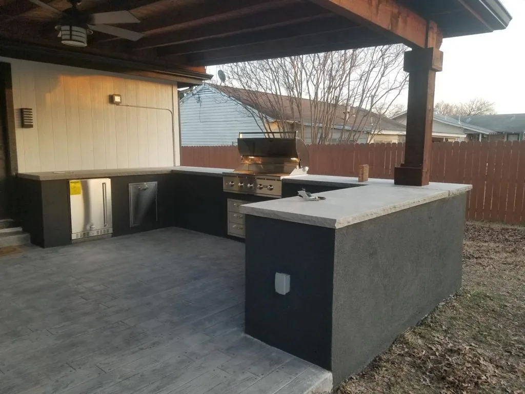 Outdoor Kitchen And Stone Works project photo
