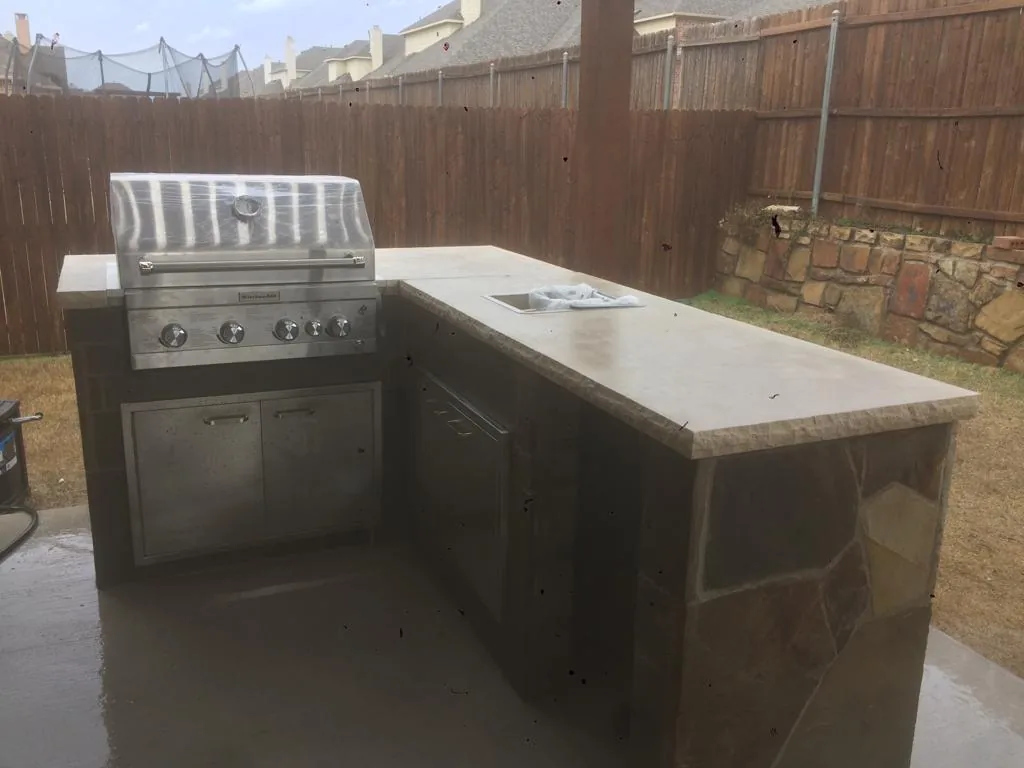 Outdoor Kitchen And Stone Works project photo