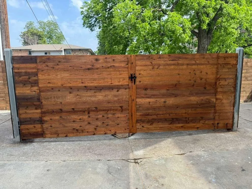 Fences And Custom Gates project photo
