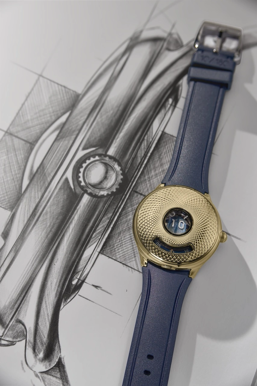 Rear view of the Czapek Time Jumper revealing Calibre 10.1 with platinum rotor and open-worked architecture
