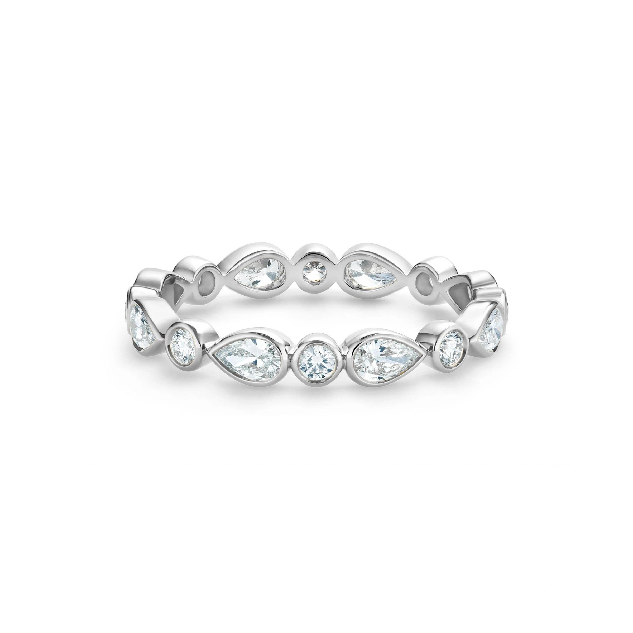 Detail of De Beers diamond wedding bands highlighting craftsmanship and unity