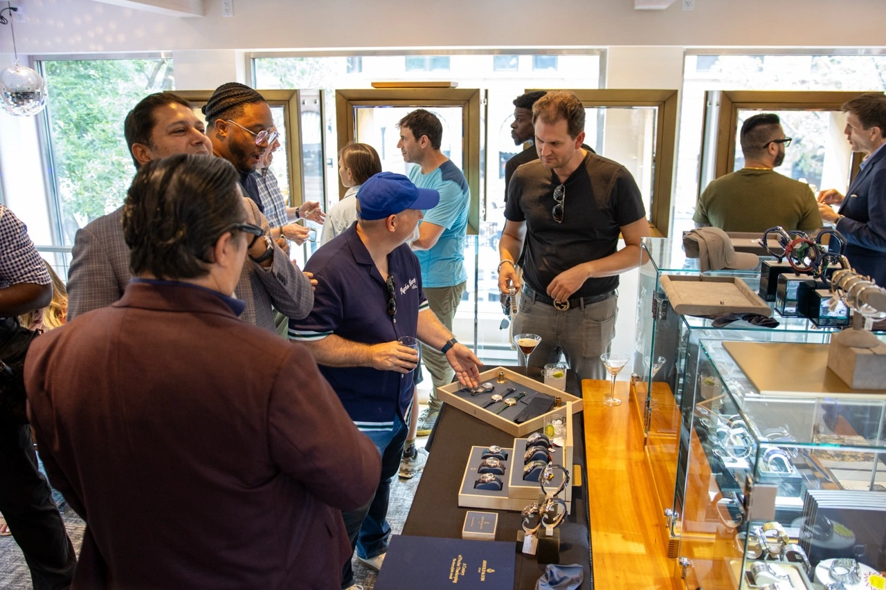 Aspen streetscape showcasing boutiques and lifestyle experiences during Watch Week Aspen